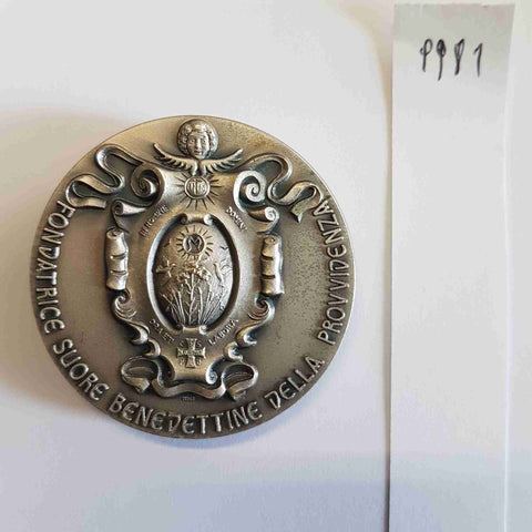 MEDAGLIA BEATA BENEDETTA CAMBIAGIO FRASSINELLO suore benedettine della provviden