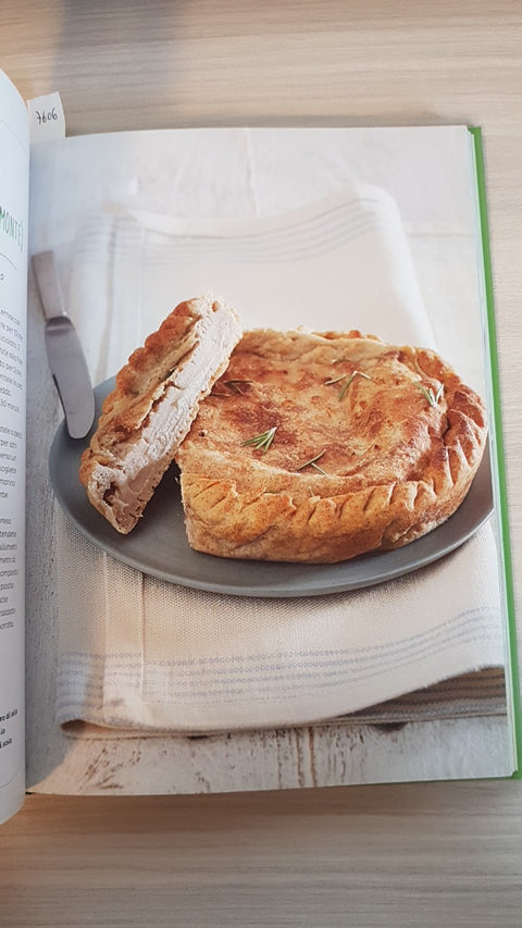 CUCINA VEGETARIANA - TORTE SALATE E SFORMATI - CUCCHIAIO D'ARGENTO - 2015