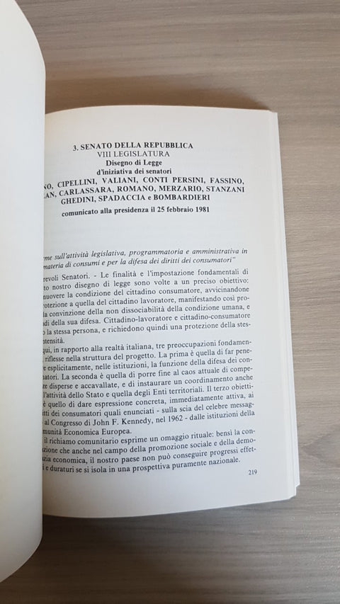 LA PUBBLICITA' NELL'ERA DELL'INFORMAZIONE Gustavo Ghidini TV RADIO - 2004