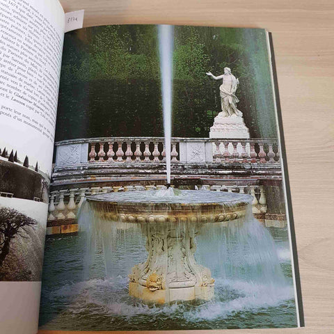 LE NOTRE L'ART DES JARDINS A LA FRANCAISE - RICHARD ROUDAUT - PARANGON - 2000