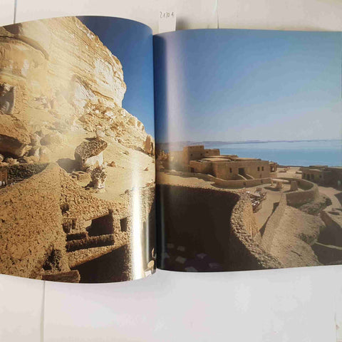 HIP HOTEL D'AUTORE Oriente Meridiani HERBERT YPMA 2005 EDITORIALE DOMUS