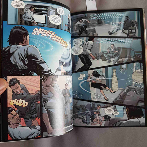 SUICIDE RISK 1 Mike Carey Elena Casagrande 2014 BAO PUBLISHING comics fumetto