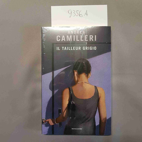 ANDREA CAMILLERI Il tailleur grigio MONDADORI sigillato!!!