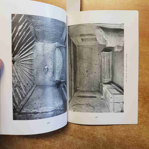 THE NECROPOLIS OF CERVETERI 34 illustrations MASSIMO PALLOTTINO 1957 guide books