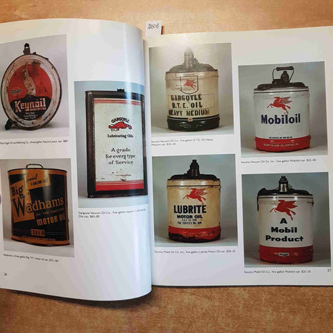 AN UNAUTHORIZED GUIDE TO MOBIL COLLECTIBLES whith price guide SCHIFFER BOOK