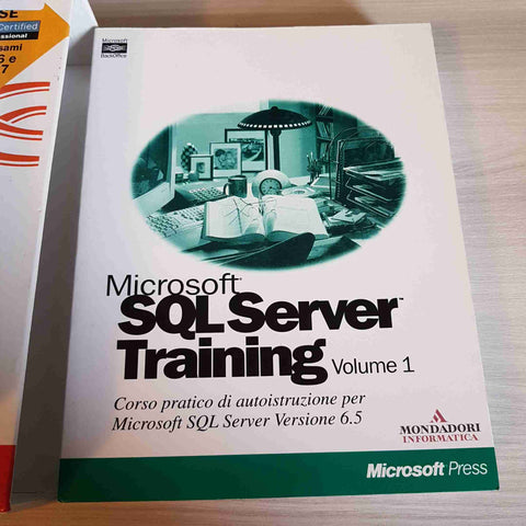 MICROSOFT SQL SERVER TRAINING VOLUME 1,2 - MONDADORI 1998 due volumi e cofanetto