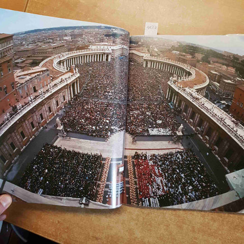 GIOVANNI PAOLO II UN PAPA TRA LA GENTE 1920 2005 DE AGOSTINI