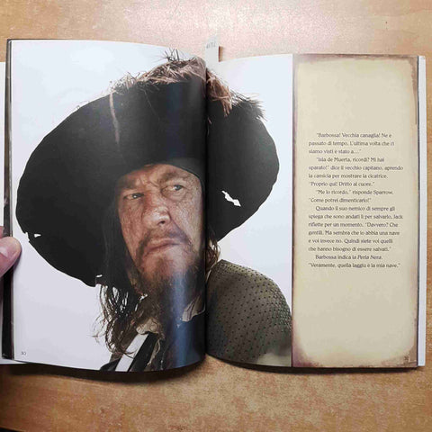 PIRATI DEI CARAIBI AI CONFINI DEL MONDO disney libri live action JOHNNY DEPP