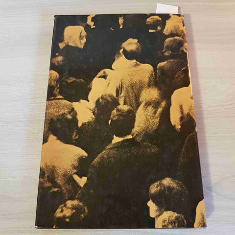 SOCIAL LIMITS TO GROWTH - FRED HIRSCH - ROUTLEDGE & KEGAN PAUL - 1977