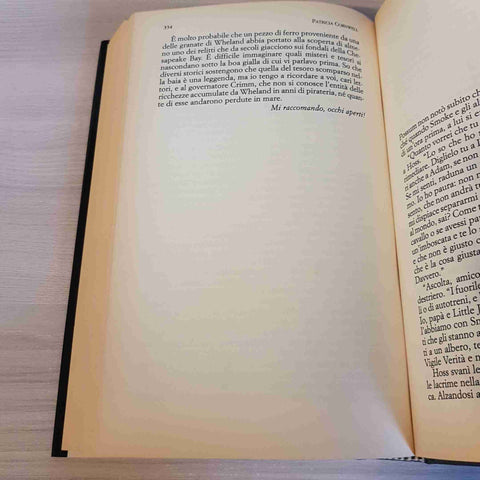 L'ISOLA DEI CANI - PATRICIA CORNWELL - MONDOLIBRI - 2002