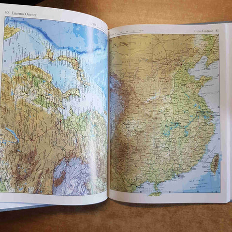 DIZIONARIO ENCICLOPEDICO UNIVERSALE LE LETTERE + ATLANTE MONDIALE ERACLEA CVD