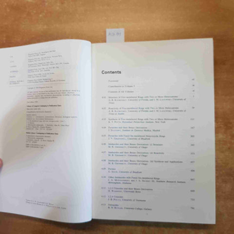 COMPREHENSIVE HETEROCYCLING CHEMISTRY vol.5 five-membered rings with PERGAMON