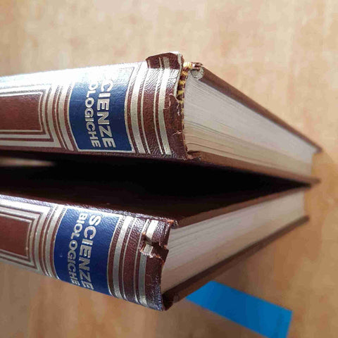 SCIENZE BIOLOGICHE - GLI ESSERI VIVENTI - 2 volumi DE AGOSTINI 1975