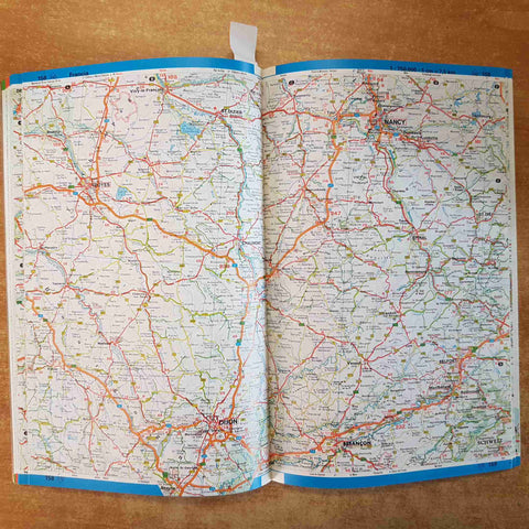 ATLANTE STRADALE EUROPA DE AGOSTINI 1995 con piante capitali e città principali