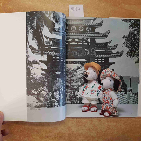 LE TOUR DU MONDE DE SNOOPY Alberto Rizzo 1990 HARRY N. ABRAMS Charles M. Schulz