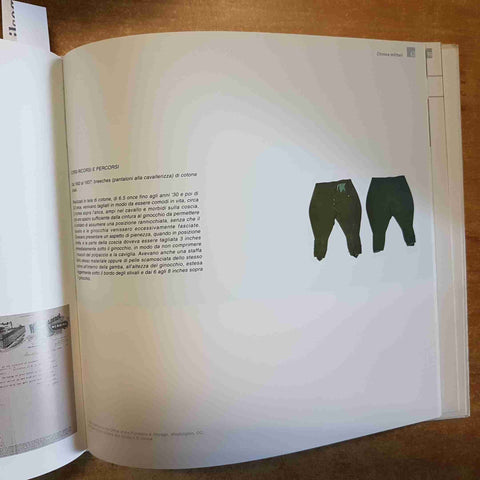 ELENA BERTACCHINI - LUPETTI - CHINOS STORIA DI UN CAPO DI ABBIGLIAMENTO AMERICAN