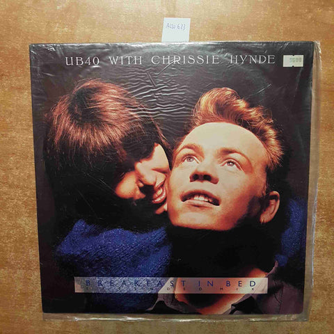 UB40 WITH CHRISSIE HYNDE - BREAKFAST IN BED exteded mix EMI 45 RPM VINILE VINYL