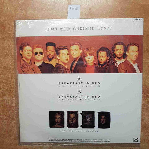 UB40 WITH CHRISSIE HYNDE - BREAKFAST IN BED exteded mix EMI 45 RPM VINILE VINYL