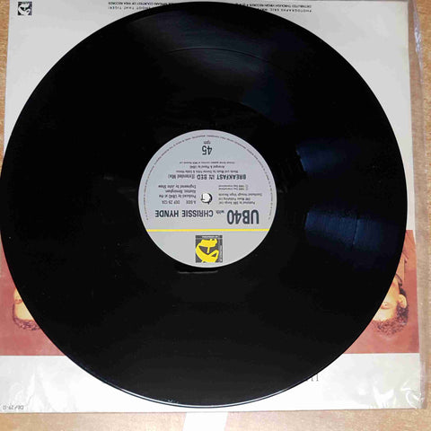 UB40 WITH CHRISSIE HYNDE - BREAKFAST IN BED exteded mix EMI 45 RPM VINILE VINYL