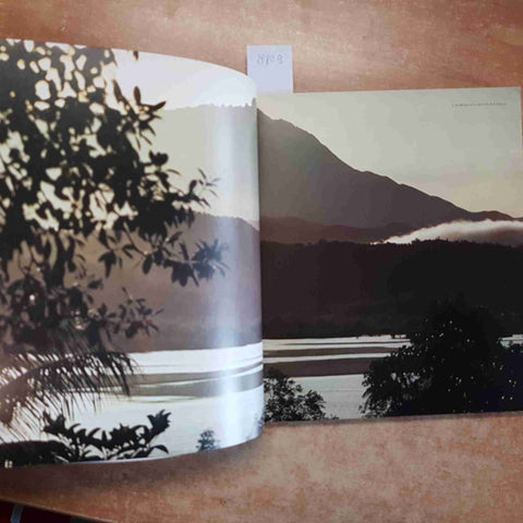 JOHN MACKINNON - BORNEO LE GRANDI DISTESE SELVAGGE 1984 MONDADORI kinabalu
