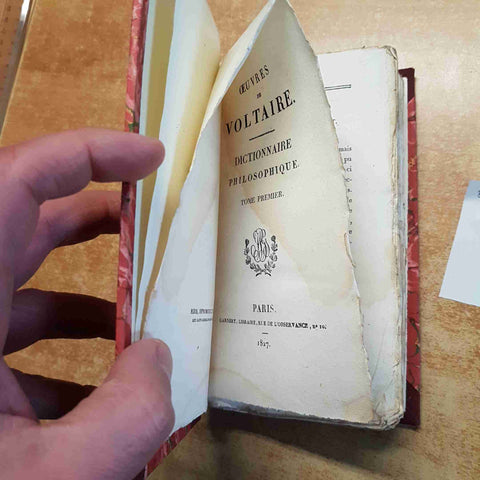 OEUVRES COMPLETES DE VOLTAIRE TOME I DICTIONNAIRE PHILOSOPHIQUE 1827 GARNERY