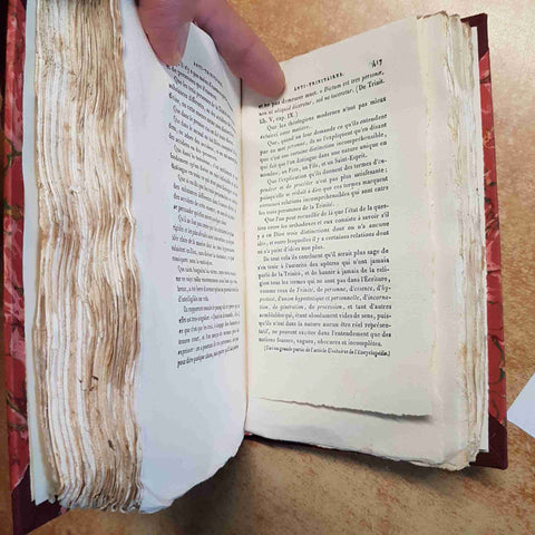 OEUVRES COMPLETES DE VOLTAIRE TOME I DICTIONNAIRE PHILOSOPHIQUE 1827 GARNERY