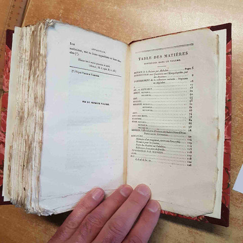 OEUVRES COMPLETES DE VOLTAIRE TOME I DICTIONNAIRE PHILOSOPHIQUE 1827 GARNERY