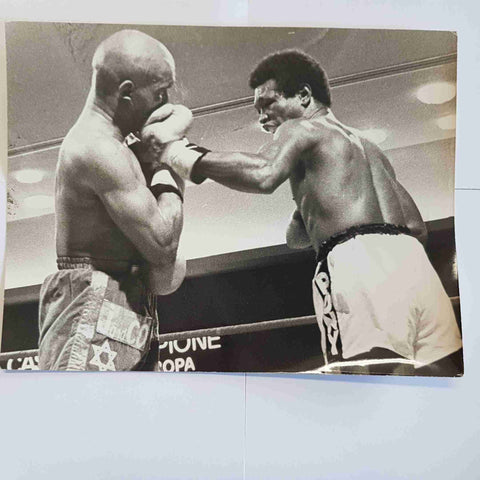 Boxing Montecampione Casino Europe event vintage photo Italy 70s 80s fight actio