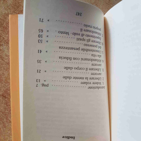 UNA VITA LEGGERA - LARRY RUSSELL - ARMENIA 2002 CRESCITA PERSONALE SELF HELP