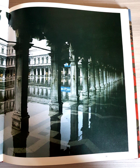PIAZZE D'EUROPA storia di uno spazio pubblico 1984 Touring Club Italiano (