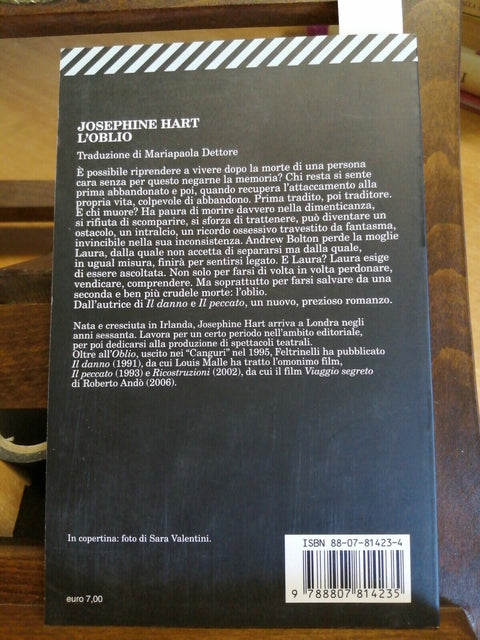 L'OBLIO - HART JOSEPHINE - FELTRINELLI 2006 UNIVERSALE ECONOMICA(6536