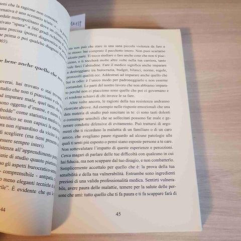 DENTRO IL CAMICE BIANCO - GIUSEPPINA MAJANI - MEDEA 2013 per aspiranti medici