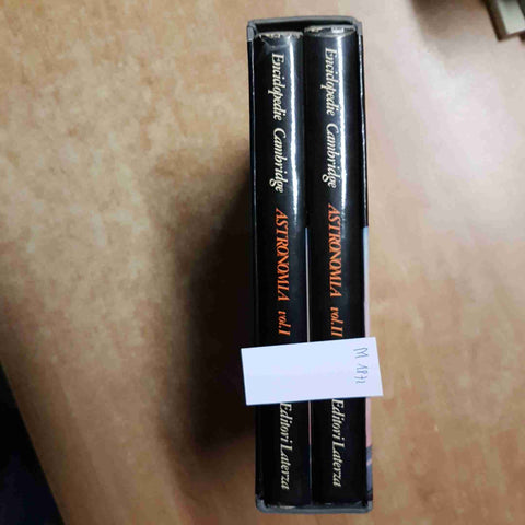 Enciclopedie Cambridge ASTRONOMIA 2 voll.+ cofanetto LATERZA 1981 prima edizione