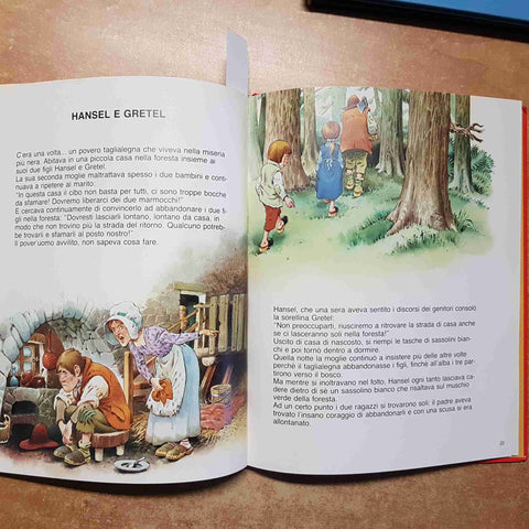 LA STORIA DI BIANCANEVE E TANTE ALTRE ENCICLOPEDIA DELLE FIABE D'ORO 1992 DAMI