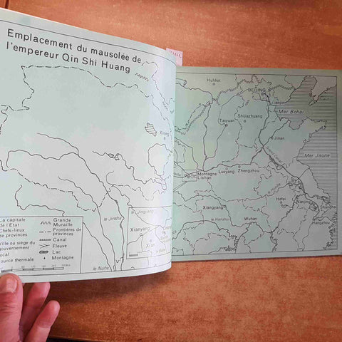 L'ARMEE EN TERRE CUITE DE L'EMPEREUR QIN SHI HUANG Beijing Chine FU TIANCHOU