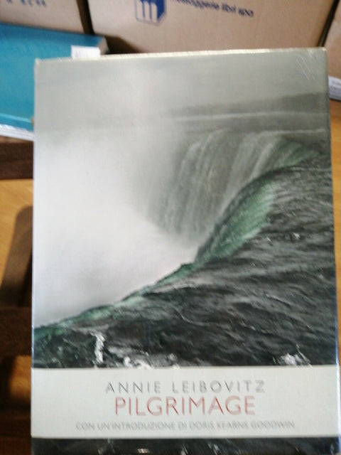 ANNIE LEIBOVITZ - PILGRIMAGE - DE AGOSTINI - NUOVO INCELLOPHANATO!!! - (447